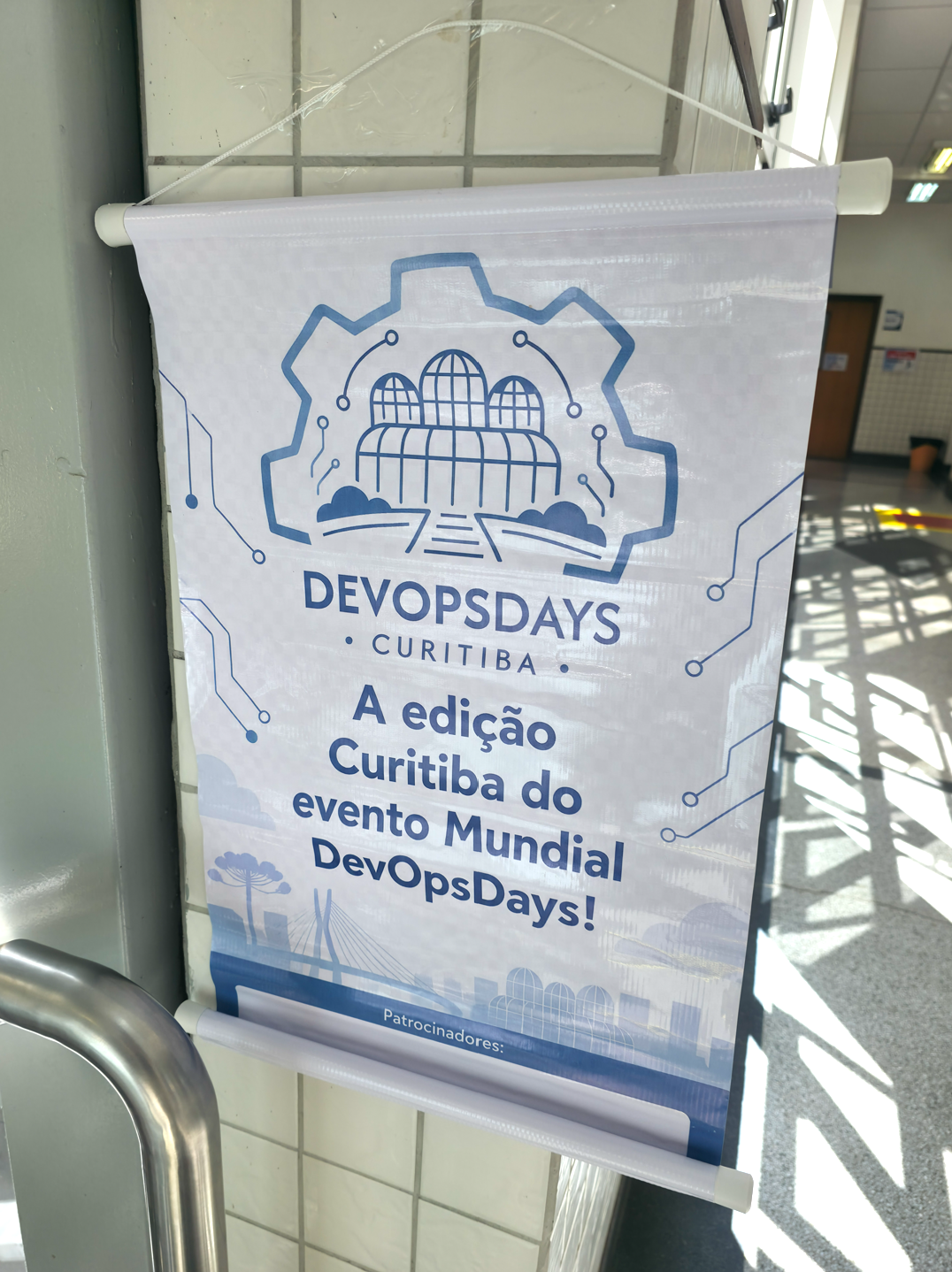 Rafael Ferreira e Jéssica Mello no DevOpsDays Curitiba 2026